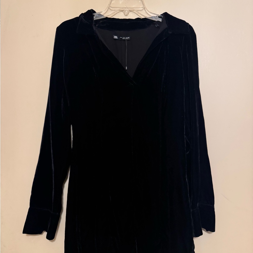 Zara Black Velvet Long Sleeve Top